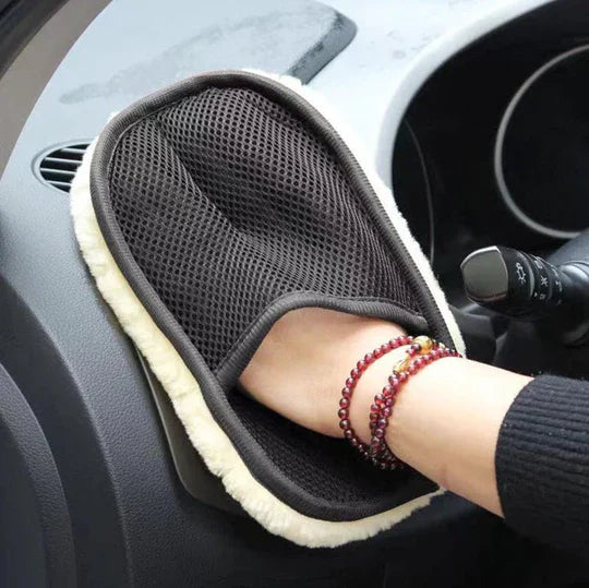 SOFT CLEANING GLOVES FOR CAR(PREMIUM QUALITY)